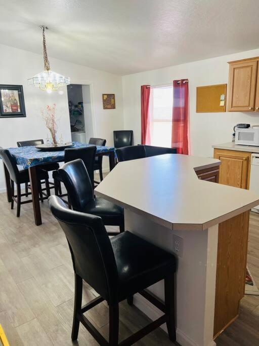 Death Valley/Prairiefire 3Bd/2Ba Home W/ Kitchen Паръмп Екстериор снимка